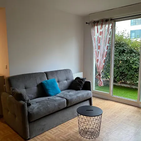 F2 Paris 10eme Gare Du Nord - Stade De France - Parking Apartment