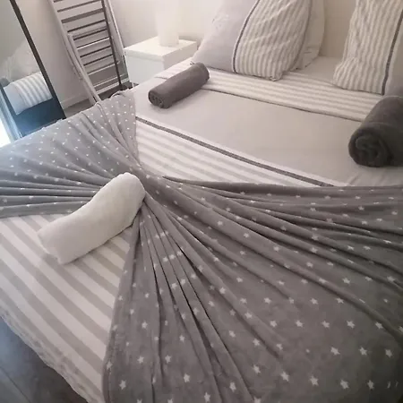 F2 50m2 Paris Gare Du Nord - Stade De France - Parking Appartamento *